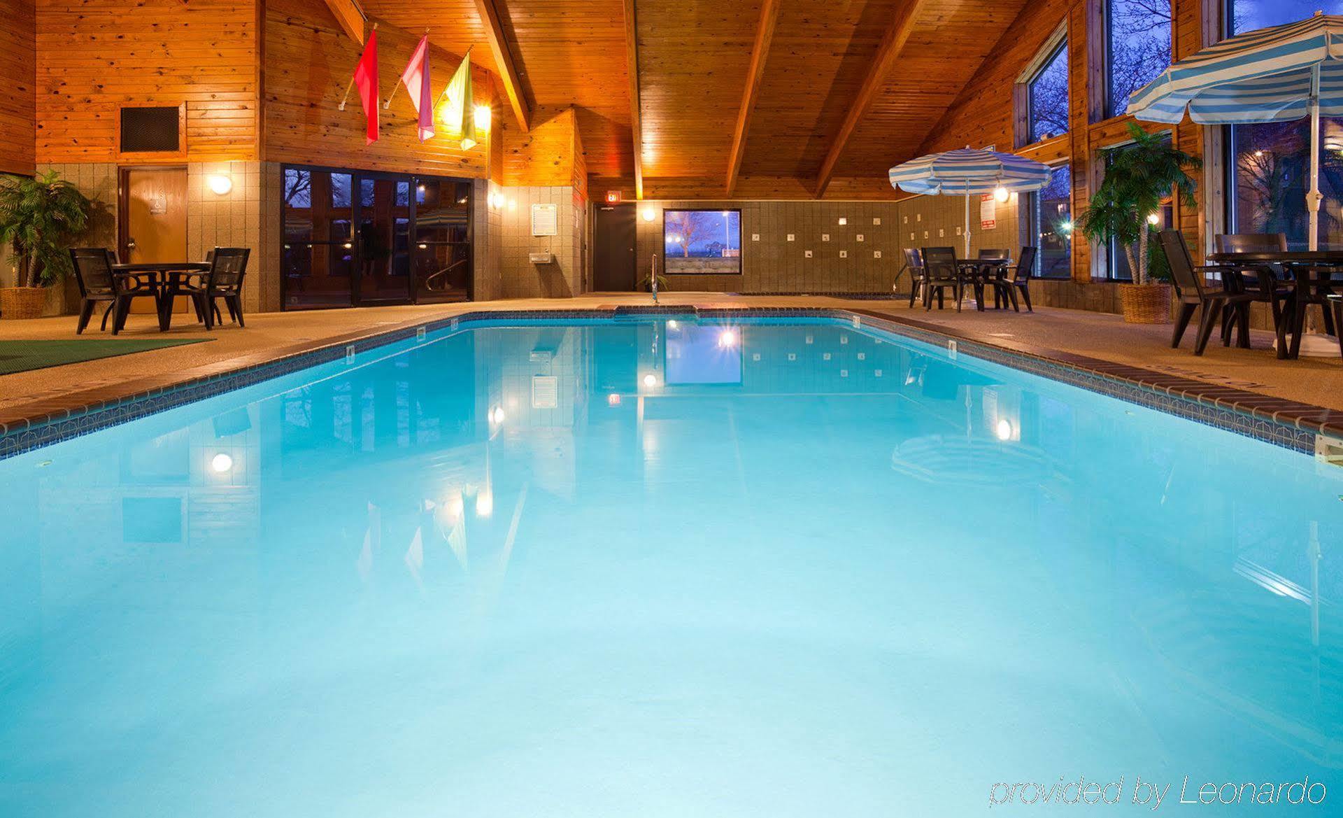 Americinn By Wyndham Manitowoc Zewnętrze zdjęcie